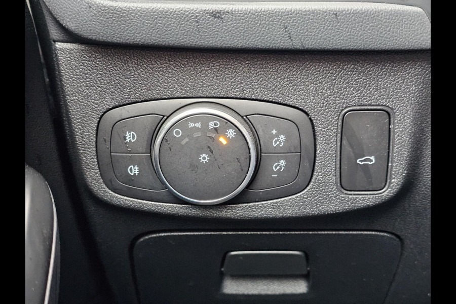 Ford FOCUS Wagon 1.5 EcoBoost Titanium Business 150 pk | 2de eigenaar | Full-led | Trekhaak | 1.500 kg trekgewicht | Camera | Winterpack | Perfect onderhouden! Ford FOCUS Wagon 1.5 EcoBoost Titanium Business 150 pk | 2de eigenaar | Full-led | Trekhaak | 1.500 kg trekgewicht | Camera | Winterpack | Perfect onderhouden!