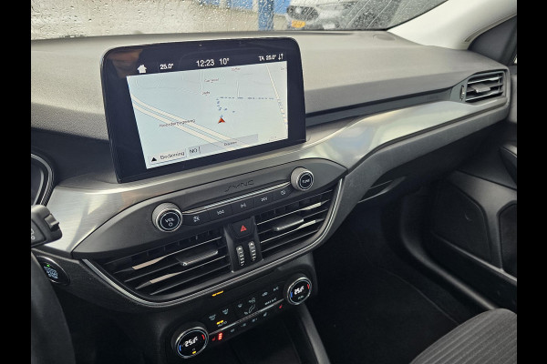 Ford FOCUS Wagon 1.5 EcoBoost Titanium Business 150 pk | 2de eigenaar | Full-led | Trekhaak | 1.500 kg trekgewicht | Camera | Winterpack | Perfect onderhouden! Ford FOCUS Wagon 1.5 EcoBoost Titanium Business 150 pk | 2de eigenaar | Full-led | Trekhaak | 1.500 kg trekgewicht | Camera | Winterpack | Perfect onderhouden!