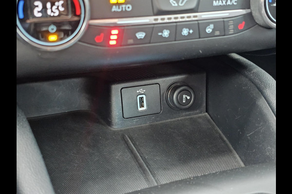 Ford FOCUS Wagon 1.5 EcoBoost Titanium Business 150 pk | 2de eigenaar | Full-led | Trekhaak | 1.500 kg trekgewicht | Camera | Winterpack | Perfect onderhouden! Ford FOCUS Wagon 1.5 EcoBoost Titanium Business 150 pk | 2de eigenaar | Full-led | Trekhaak | 1.500 kg trekgewicht | Camera | Winterpack | Perfect onderhouden!