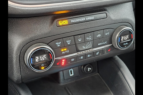 Ford FOCUS Wagon 1.5 EcoBoost Titanium Business 150 pk | 2de eigenaar | Full-led | Trekhaak | 1.500 kg trekgewicht | Camera | Winterpack | Perfect onderhouden! Ford FOCUS Wagon 1.5 EcoBoost Titanium Business 150 pk | 2de eigenaar | Full-led | Trekhaak | 1.500 kg trekgewicht | Camera | Winterpack | Perfect onderhouden!