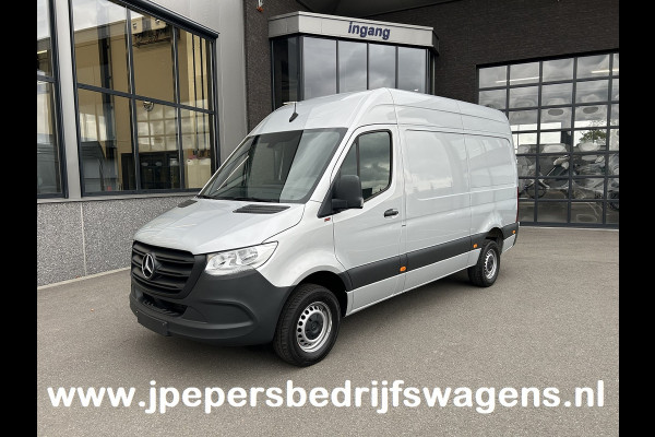 Mercedes-Benz Sprinter 317 CDI L2 H2 MBUX / Camera / Carplay navigatie / Cruise control / Airco Mercedes-Benz Sprinter 317 CDI L2 H2 MBUX / Camera / Carplay navigatie / Cruise control / Airco