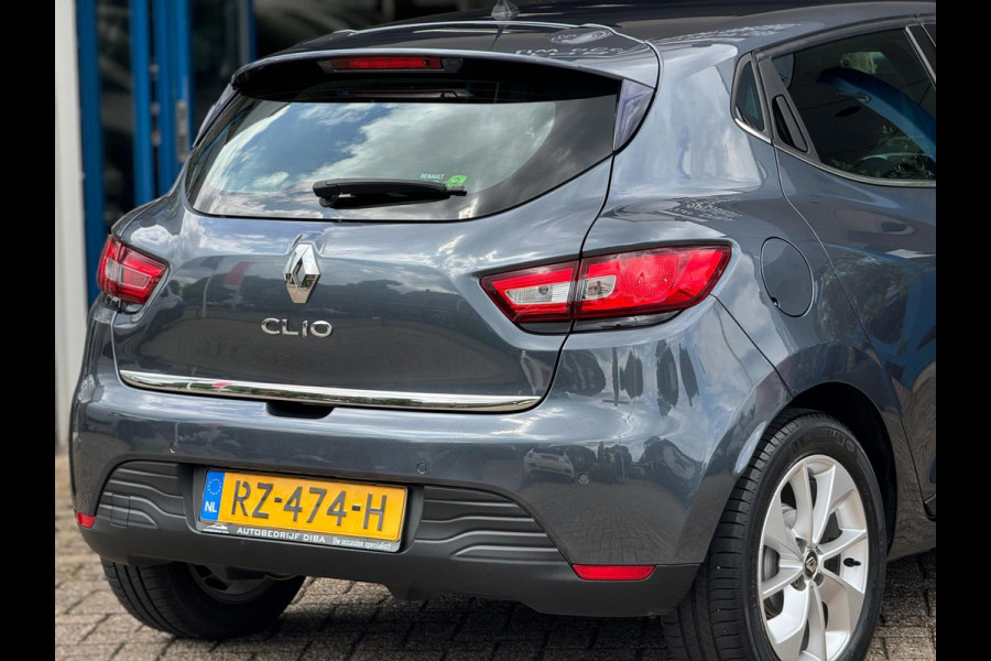 Renault Clio 0.9 TCe Limited 2018 NAVI AIRCO LM NAP 1e NAP! Renault Clio 0.9 TCe Limited 2018 NAVI AIRCO LM NAP 1e NAP!
