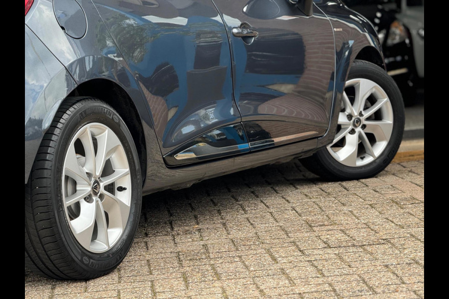 Renault Clio 0.9 TCe Limited 2018 NAVI AIRCO LM NAP 1e NAP! Renault Clio 0.9 TCe Limited 2018 NAVI AIRCO LM NAP 1e NAP!