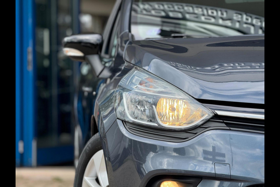 Renault Clio 0.9 TCe Limited 2018 NAVI AIRCO LM NAP 1e NAP! Renault Clio 0.9 TCe Limited 2018 NAVI AIRCO LM NAP 1e NAP!