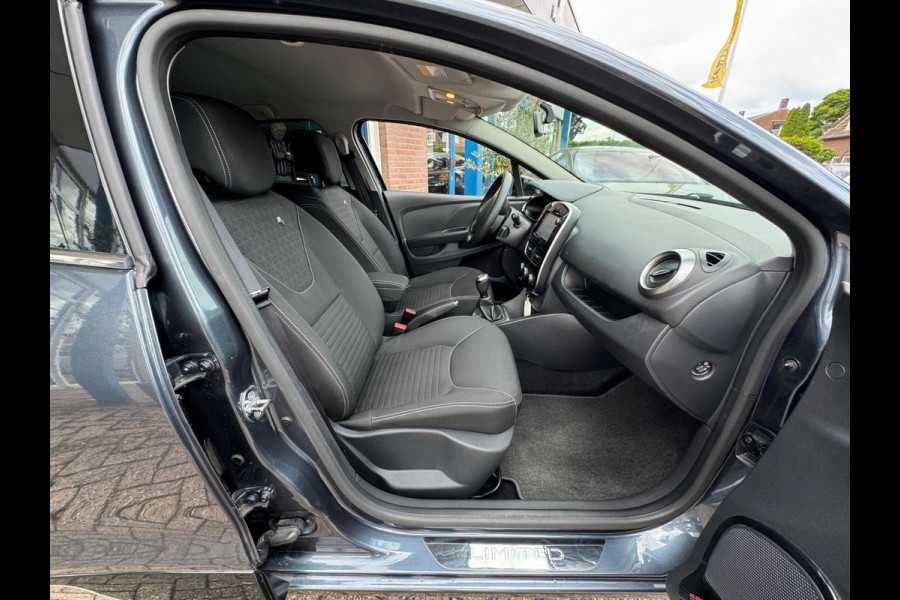 Renault Clio 0.9 TCe Limited 2018 NAVI AIRCO LM NAP 1e NAP! Renault Clio 0.9 TCe Limited 2018 NAVI AIRCO LM NAP 1e NAP!