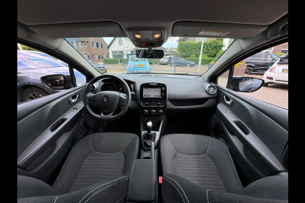 Renault Clio 0.9 TCe Limited 2018 NAVI AIRCO LM NAP 1e NAP! Renault Clio 0.9 TCe Limited 2018 NAVI AIRCO LM NAP 1e NAP!