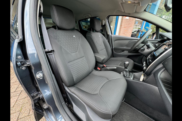 Renault Clio 0.9 TCe Limited 2018 NAVI AIRCO LM NAP 1e NAP! Renault Clio 0.9 TCe Limited 2018 NAVI AIRCO LM NAP 1e NAP!