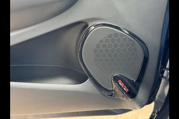 Renault Clio 0.9 TCe Limited 2018 NAVI AIRCO LM NAP 1e NAP! Renault Clio 0.9 TCe Limited 2018 NAVI AIRCO LM NAP 1e NAP!