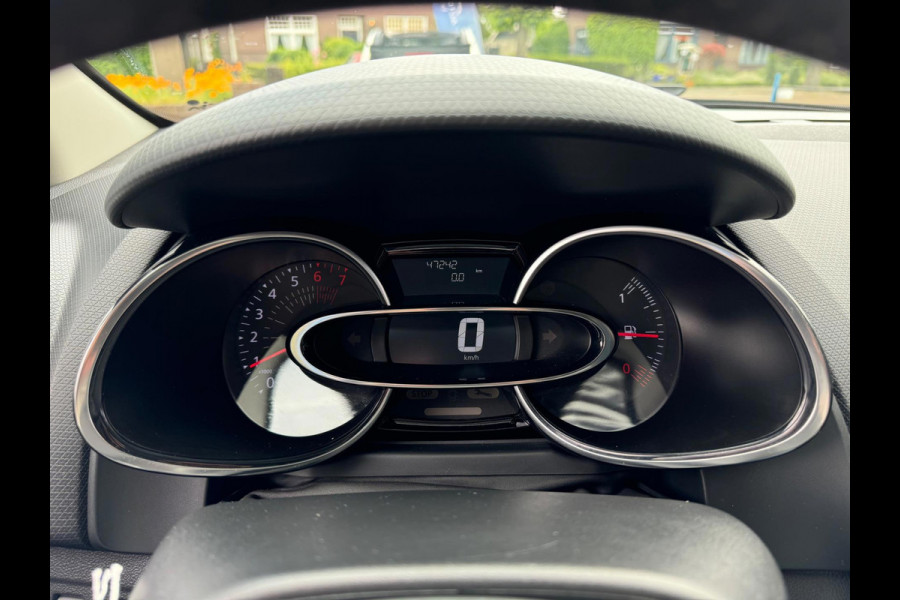 Renault Clio 0.9 TCe Limited 2018 NAVI AIRCO LM NAP 1e NAP! Renault Clio 0.9 TCe Limited 2018 NAVI AIRCO LM NAP 1e NAP!