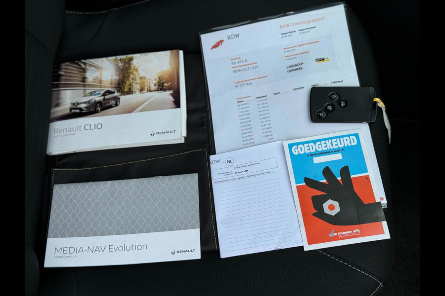 Renault Clio 0.9 TCe Limited 2018 NAVI AIRCO LM NAP 1e NAP! Renault Clio 0.9 TCe Limited 2018 NAVI AIRCO LM NAP 1e NAP!