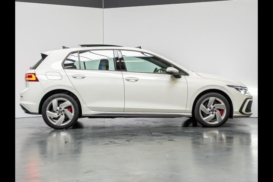 Volkswagen Golf GTE | 245PK | Pano | Matrix-LED