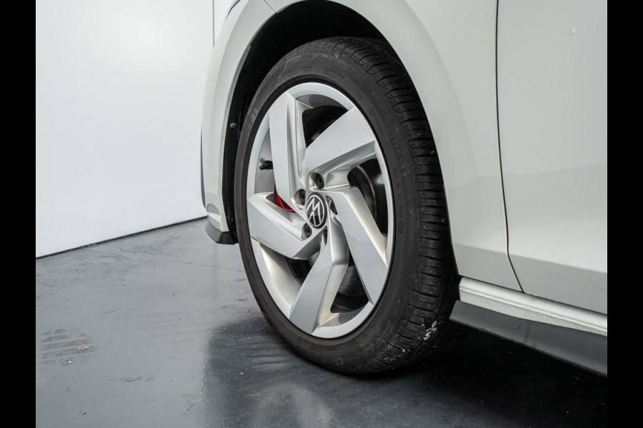 Volkswagen Golf GTE | 245PK | Pano | Matrix-LED