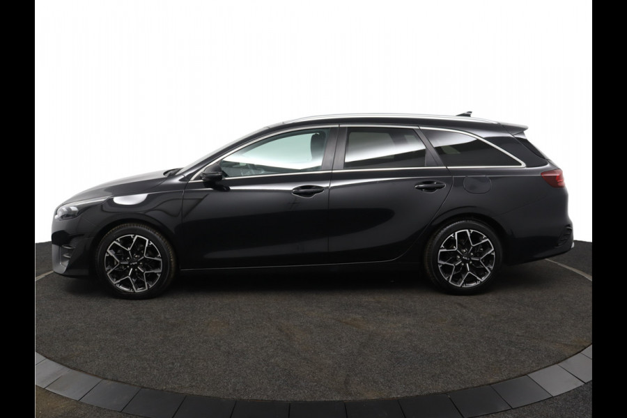 Kia Ceed Sportswagon 1.5 T-GDi GT-Line Apple Carplay/Android Auto - Cruise Control - Dodehoekdetectie - Panorama Dak -  Navigatie - Stuur/Stoelverwarming  - Fabrieksgarantie tot 07-2031 Kia Ceed Sportswagon 1.5 T-GDi GT-Line Apple Carplay/Android Auto - Cruise Control - Dodehoekdetectie - Panorama Dak -  Navigatie - Stuur/Stoelverwarming  - Fabrieksgarantie tot 07-2031