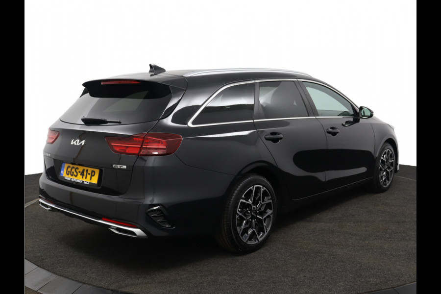 Kia Ceed Sportswagon 1.5 T-GDi GT-Line Apple Carplay/Android Auto - Cruise Control - Dodehoekdetectie - Panorama Dak -  Navigatie - Stuur/Stoelverwarming  - Fabrieksgarantie tot 07-2031 Kia Ceed Sportswagon 1.5 T-GDi GT-Line Apple Carplay/Android Auto - Cruise Control - Dodehoekdetectie - Panorama Dak -  Navigatie - Stuur/Stoelverwarming  - Fabrieksgarantie tot 07-2031
