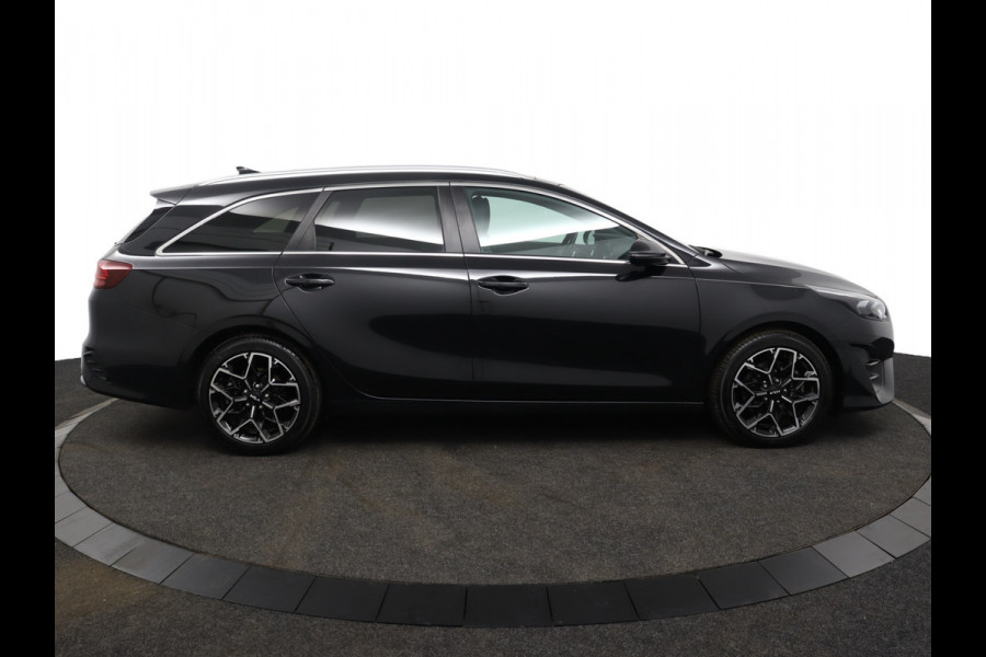 Kia Ceed Sportswagon 1.5 T-GDi GT-Line Apple Carplay/Android Auto - Cruise Control - Dodehoekdetectie - Panorama Dak -  Navigatie - Stuur/Stoelverwarming  - Fabrieksgarantie tot 07-2031 Kia Ceed Sportswagon 1.5 T-GDi GT-Line Apple Carplay/Android Auto - Cruise Control - Dodehoekdetectie - Panorama Dak -  Navigatie - Stuur/Stoelverwarming  - Fabrieksgarantie tot 07-2031