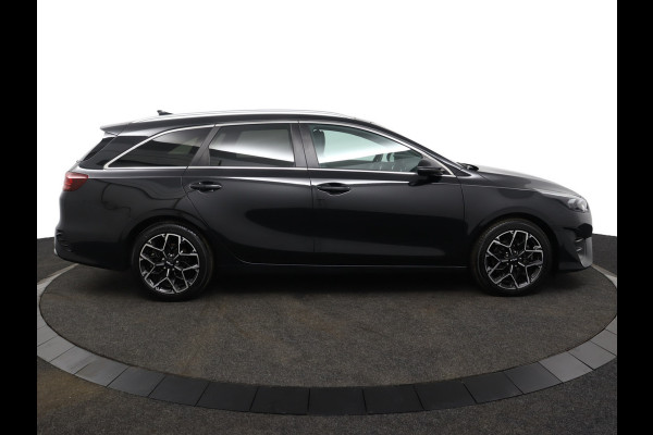 Kia Ceed Sportswagon 1.5 T-GDi GT-Line Apple Carplay/Android Auto - Cruise Control - Dodehoekdetectie - Panorama Dak -  Navigatie - Stuur/Stoelverwarming  - Fabrieksgarantie tot 07-2031 Kia Ceed Sportswagon 1.5 T-GDi GT-Line Apple Carplay/Android Auto - Cruise Control - Dodehoekdetectie - Panorama Dak -  Navigatie - Stuur/Stoelverwarming  - Fabrieksgarantie tot 07-2031