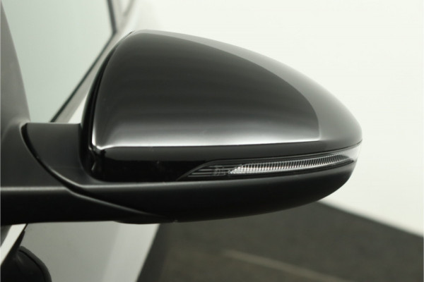 Kia Ceed Sportswagon 1.5 T-GDi GT-Line Apple Carplay/Android Auto - Cruise Control - Dodehoekdetectie - Panorama Dak -  Navigatie - Stuur/Stoelverwarming  - Fabrieksgarantie tot 07-2031 Kia Ceed Sportswagon 1.5 T-GDi GT-Line Apple Carplay/Android Auto - Cruise Control - Dodehoekdetectie - Panorama Dak -  Navigatie - Stuur/Stoelverwarming  - Fabrieksgarantie tot 07-2031