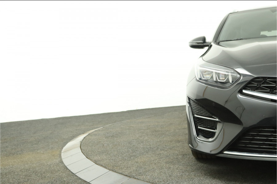 Kia Ceed Sportswagon 1.5 T-GDi GT-Line Apple Carplay/Android Auto - Cruise Control - Dodehoekdetectie - Panorama Dak -  Navigatie - Stuur/Stoelverwarming  - Fabrieksgarantie tot 07-2031 Kia Ceed Sportswagon 1.5 T-GDi GT-Line Apple Carplay/Android Auto - Cruise Control - Dodehoekdetectie - Panorama Dak -  Navigatie - Stuur/Stoelverwarming  - Fabrieksgarantie tot 07-2031