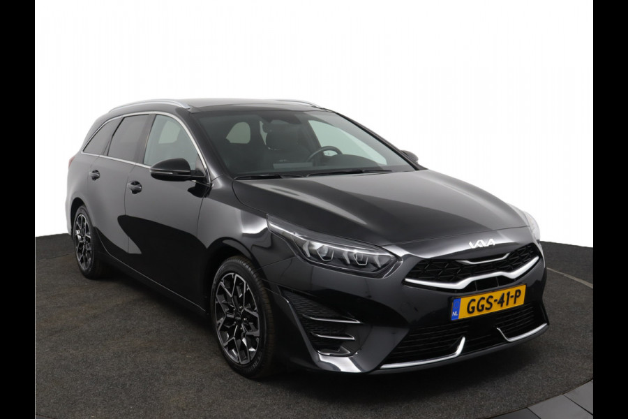 Kia Ceed Sportswagon 1.5 T-GDi GT-Line Apple Carplay/Android Auto - Cruise Control - Dodehoekdetectie - Panorama Dak -  Navigatie - Stuur/Stoelverwarming  - Fabrieksgarantie tot 07-2031 Kia Ceed Sportswagon 1.5 T-GDi GT-Line Apple Carplay/Android Auto - Cruise Control - Dodehoekdetectie - Panorama Dak -  Navigatie - Stuur/Stoelverwarming  - Fabrieksgarantie tot 07-2031
