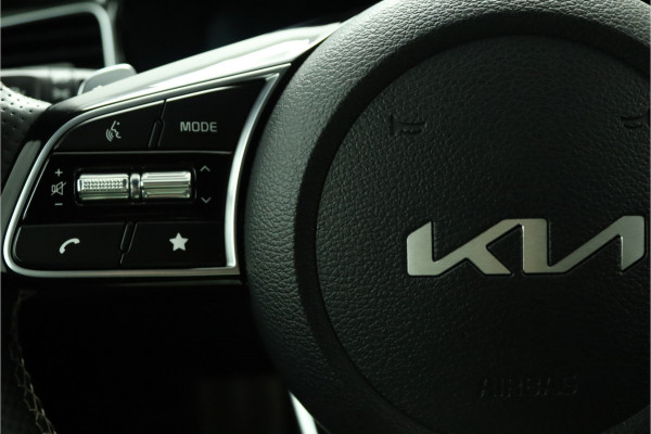 Kia Ceed Sportswagon 1.5 T-GDi GT-Line Apple Carplay/Android Auto - Cruise Control - Dodehoekdetectie - Panorama Dak -  Navigatie - Stuur/Stoelverwarming  - Fabrieksgarantie tot 07-2031 Kia Ceed Sportswagon 1.5 T-GDi GT-Line Apple Carplay/Android Auto - Cruise Control - Dodehoekdetectie - Panorama Dak -  Navigatie - Stuur/Stoelverwarming  - Fabrieksgarantie tot 07-2031