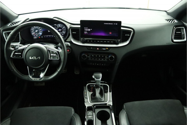 Kia Ceed Sportswagon 1.5 T-GDi GT-Line Apple Carplay/Android Auto - Cruise Control - Dodehoekdetectie - Panorama Dak -  Navigatie - Stuur/Stoelverwarming  - Fabrieksgarantie tot 07-2031 Kia Ceed Sportswagon 1.5 T-GDi GT-Line Apple Carplay/Android Auto - Cruise Control - Dodehoekdetectie - Panorama Dak -  Navigatie - Stuur/Stoelverwarming  - Fabrieksgarantie tot 07-2031