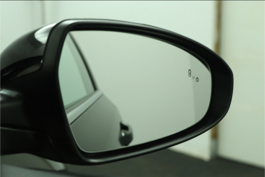 Kia Ceed Sportswagon 1.5 T-GDi GT-Line Apple Carplay/Android Auto - Cruise Control - Dodehoekdetectie - Panorama Dak -  Navigatie - Stuur/Stoelverwarming  - Fabrieksgarantie tot 07-2031 Kia Ceed Sportswagon 1.5 T-GDi GT-Line Apple Carplay/Android Auto - Cruise Control - Dodehoekdetectie - Panorama Dak -  Navigatie - Stuur/Stoelverwarming  - Fabrieksgarantie tot 07-2031