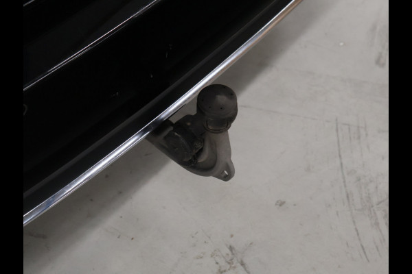 Mercedes-Benz A-Klasse 180 Sport Luxury [TREKHAAK INKLAPBAAR, SCHUIFKANTELDAK, MEMORY SEATS, BURMESTER SOUND, CAMERA, STOELVERWARMING, VOL LEDER, BLUETOOTH, CRUISE, CLIMATE, NIEUWSTAAT]