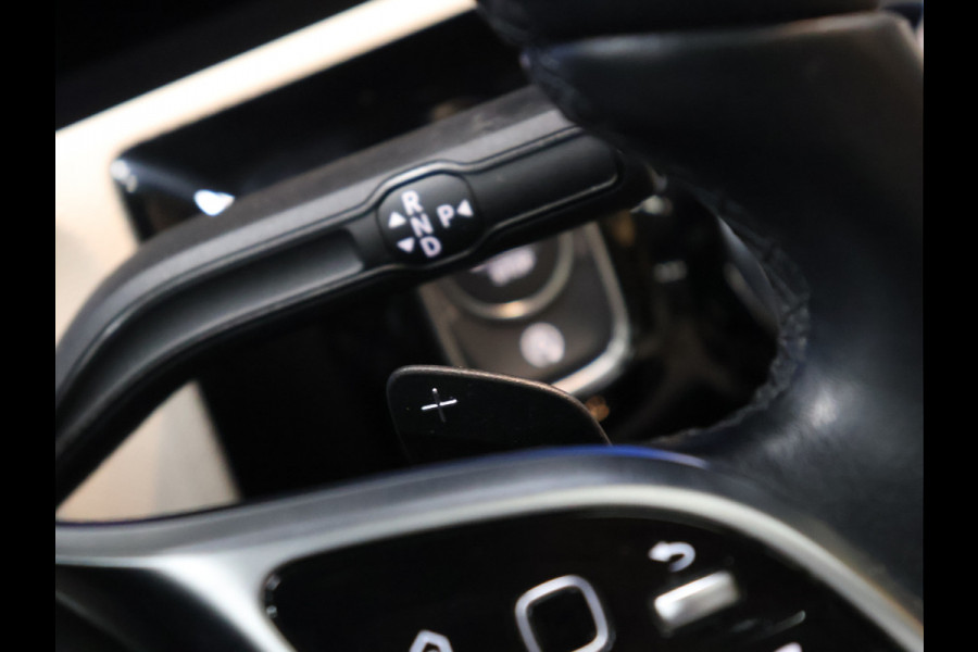 Mercedes-Benz A-Klasse 180 Sport Luxury [TREKHAAK INKLAPBAAR, SCHUIFKANTELDAK, MEMORY SEATS, BURMESTER SOUND, CAMERA, STOELVERWARMING, VOL LEDER, BLUETOOTH, CRUISE, CLIMATE, NIEUWSTAAT]