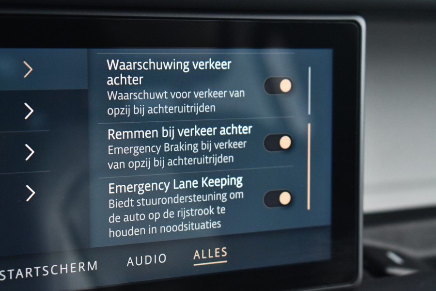 Land Rover Defender 110 3.0 P400 HSE 7-pers Pano Trekh ACC 22inch HUD Standkachel