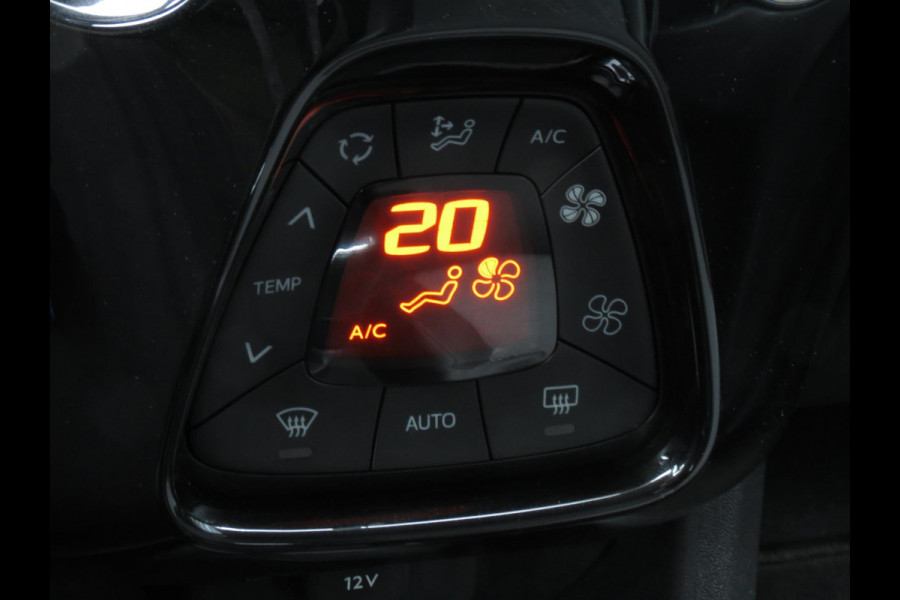 Toyota Aygo 1.0 VVT-i x-joy | HALF LEDER | GROOT SCHERM NAVI | CAMERA | LICHTMETALEN VELGEN | CLIMA-AIRCO | DEALER ONDERHOUDEN |