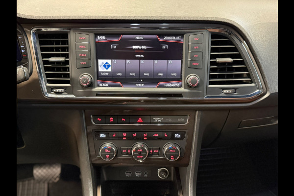 Seat Ateca 1.4 TSI FR 150PK DSG TREKHAAK LEDER APPLE CARPLAY NAVIGATIE CAMERA CRUISE PDC KEYLESS-GO VIRTUAL COCKPIT Seat Ateca 1.4 TSI FR 150PK DSG TREKHAAK LEDER APPLE CARPLAY NAVIGATIE CAMERA CRUISE PDC KEYLESS-GO VIRTUAL COCKPIT