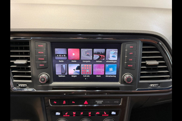 Seat Ateca 1.4 TSI FR 150PK DSG TREKHAAK LEDER APPLE CARPLAY NAVIGATIE CAMERA CRUISE PDC KEYLESS-GO VIRTUAL COCKPIT Seat Ateca 1.4 TSI FR 150PK DSG TREKHAAK LEDER APPLE CARPLAY NAVIGATIE CAMERA CRUISE PDC KEYLESS-GO VIRTUAL COCKPIT