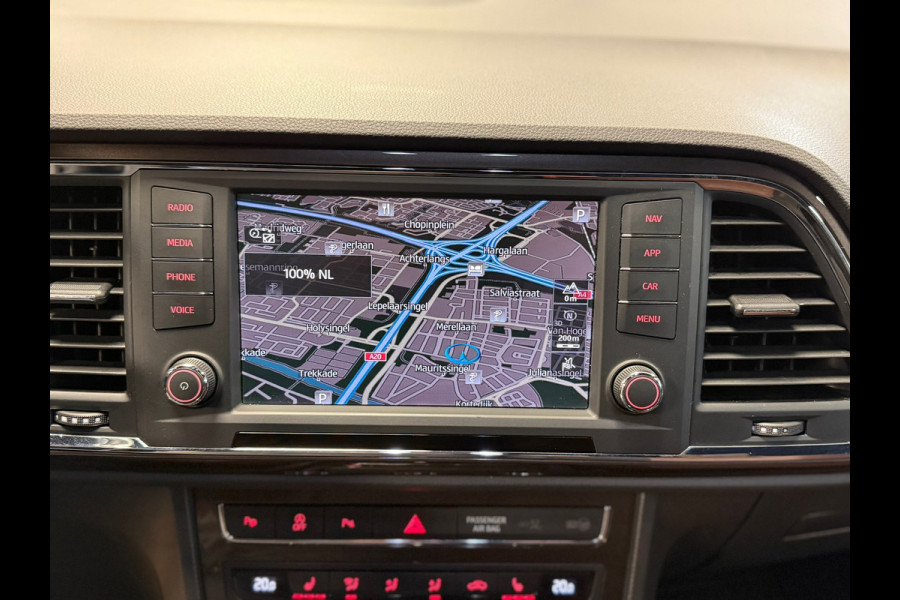 Seat Ateca 1.4 TSI FR 150PK DSG TREKHAAK LEDER APPLE CARPLAY NAVIGATIE CAMERA CRUISE PDC KEYLESS-GO VIRTUAL COCKPIT Seat Ateca 1.4 TSI FR 150PK DSG TREKHAAK LEDER APPLE CARPLAY NAVIGATIE CAMERA CRUISE PDC KEYLESS-GO VIRTUAL COCKPIT