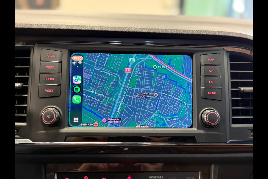 Seat Ateca 1.4 TSI FR 150PK DSG TREKHAAK LEDER APPLE CARPLAY NAVIGATIE CAMERA CRUISE PDC KEYLESS-GO VIRTUAL COCKPIT Seat Ateca 1.4 TSI FR 150PK DSG TREKHAAK LEDER APPLE CARPLAY NAVIGATIE CAMERA CRUISE PDC KEYLESS-GO VIRTUAL COCKPIT
