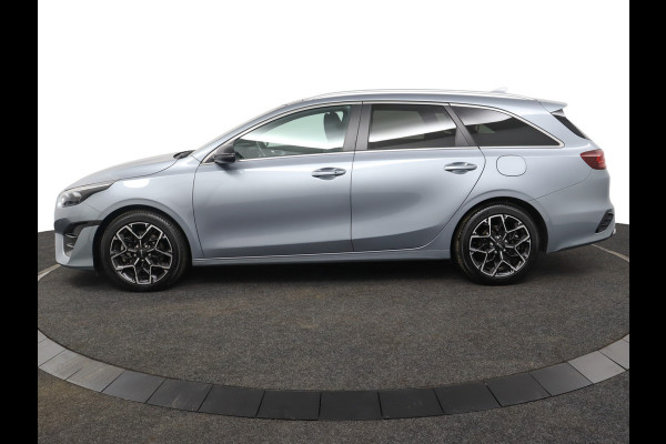 Kia Ceed Sportswagon 1.5 T-GDi GT-Line Apple Carplay/Android Auto - Cruise Control - Dodehoekdetectie - Panorama Dak - Navigatie - Stoel/Stuurverwarming - Fabrieksgarantie tot 07-2031 Kia Ceed Sportswagon 1.5 T-GDi GT-Line Apple Carplay/Android Auto - Cruise Control - Dodehoekdetectie - Panorama Dak - Navigatie - Stoel/Stuurverwarming - Fabrieksgarantie tot 07-2031
