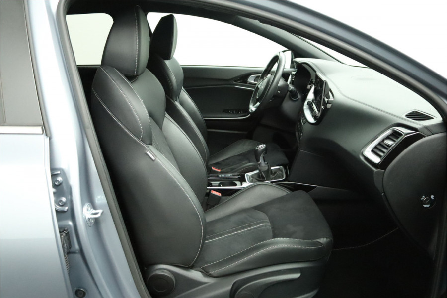 Kia Ceed Sportswagon 1.5 T-GDi GT-Line Apple Carplay/Android Auto - Cruise Control - Dodehoekdetectie - Panorama Dak - Navigatie - Stoel/Stuurverwarming - Fabrieksgarantie tot 07-2031 Kia Ceed Sportswagon 1.5 T-GDi GT-Line Apple Carplay/Android Auto - Cruise Control - Dodehoekdetectie - Panorama Dak - Navigatie - Stoel/Stuurverwarming - Fabrieksgarantie tot 07-2031