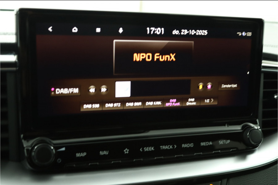 Kia Ceed Sportswagon 1.5 T-GDi GT-Line Apple Carplay/Android Auto - Cruise Control - Dodehoekdetectie - Panorama Dak - Navigatie - Stoel/Stuurverwarming - Fabrieksgarantie tot 07-2031 Kia Ceed Sportswagon 1.5 T-GDi GT-Line Apple Carplay/Android Auto - Cruise Control - Dodehoekdetectie - Panorama Dak - Navigatie - Stoel/Stuurverwarming - Fabrieksgarantie tot 07-2031