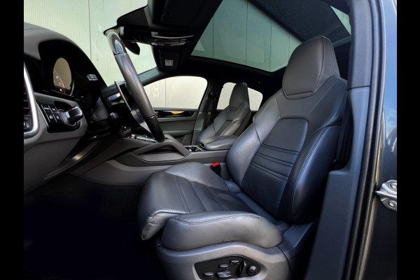 Porsche Cayenne Coupé 3.0 E-Hybrid Sportuitlaat_PDLs+_Headsup_Luchtviering