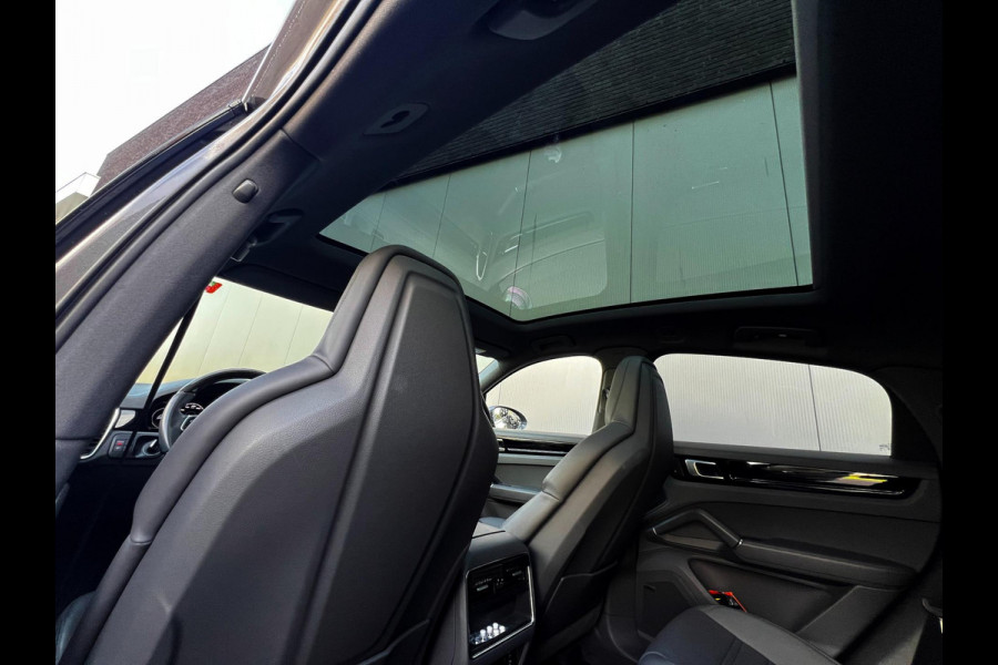 Porsche Cayenne Coupé 3.0 E-Hybrid Sportuitlaat_PDLs+_Headsup_Luchtviering