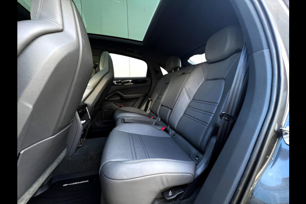 Porsche Cayenne Coupé 3.0 E-Hybrid Sportuitlaat_PDLs+_Headsup_Luchtviering