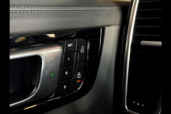 Porsche Cayenne Coupé 3.0 E-Hybrid Sportuitlaat_PDLs+_Headsup_Luchtviering