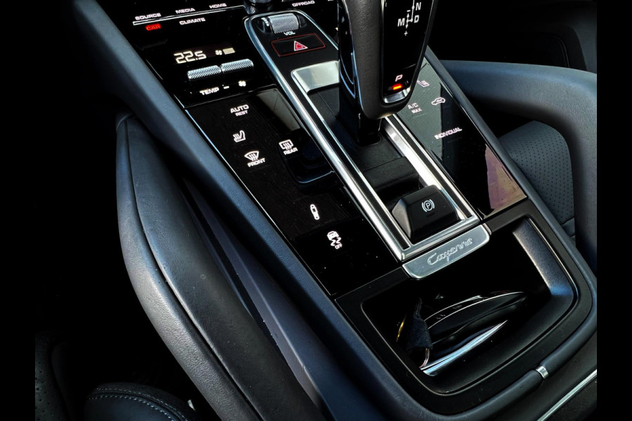 Porsche Cayenne Coupé 3.0 E-Hybrid Sportuitlaat_PDLs+_Headsup_Luchtviering