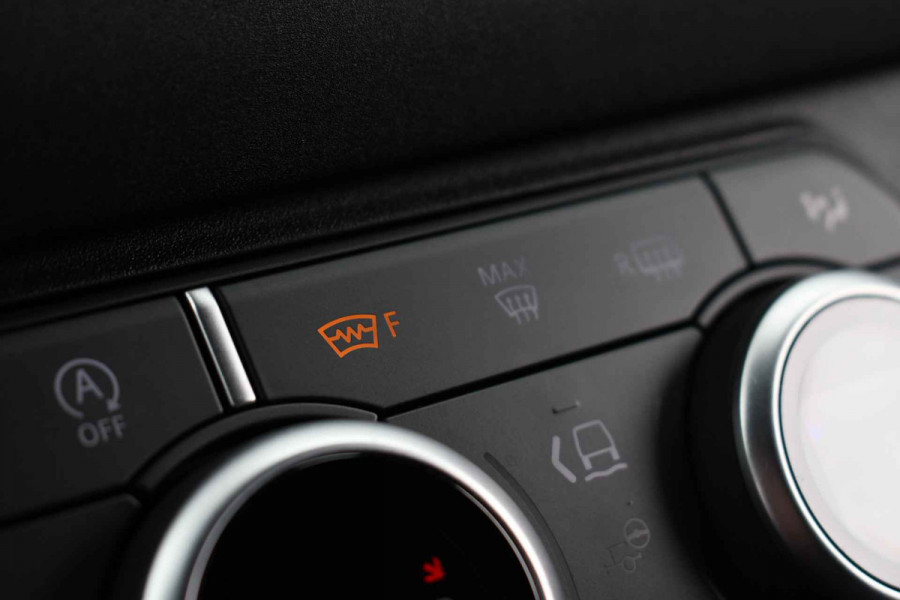 Land Rover Defender 110 3.0 P400 HSE 7-pers Pano Trekh ACC 22inch HUD Standkachel