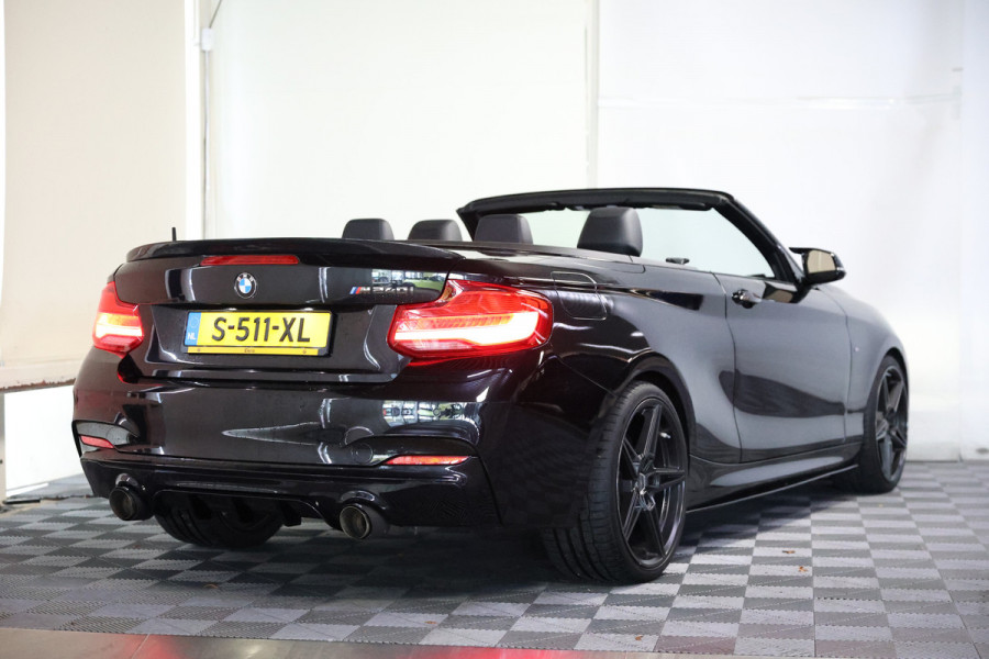 BMW 2 Serie Cabrio M240i H&K NAVI PDC LEDER REMUS '18 BMW 2 Serie Cabrio M240i H&K NAVI PDC LEDER REMUS '18