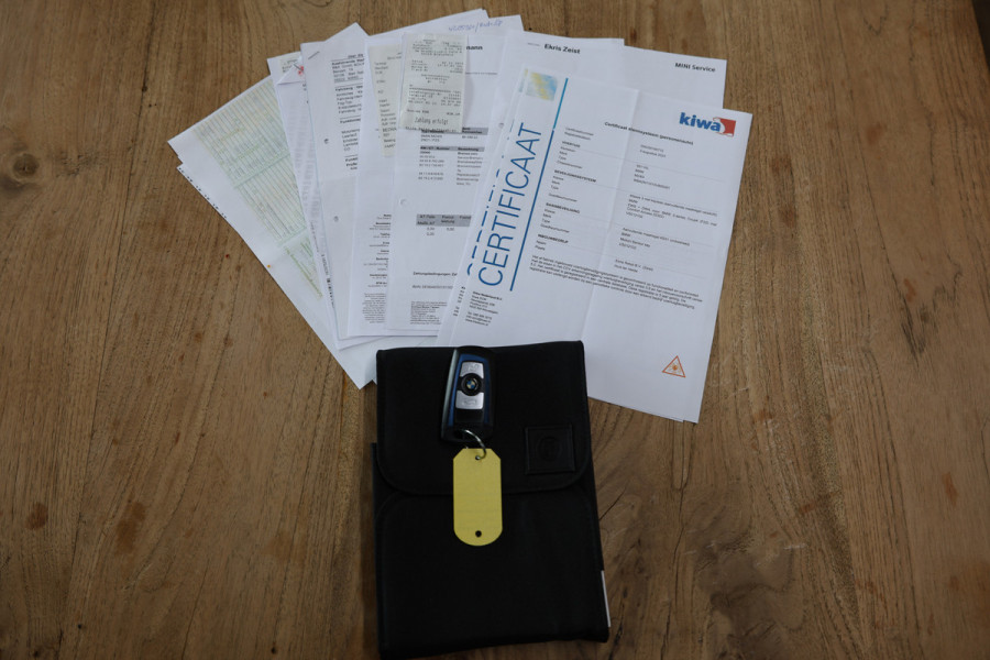 BMW 2 Serie Cabrio M240i H&K NAVI PDC LEDER REMUS '18 BMW 2 Serie Cabrio M240i H&K NAVI PDC LEDER REMUS '18