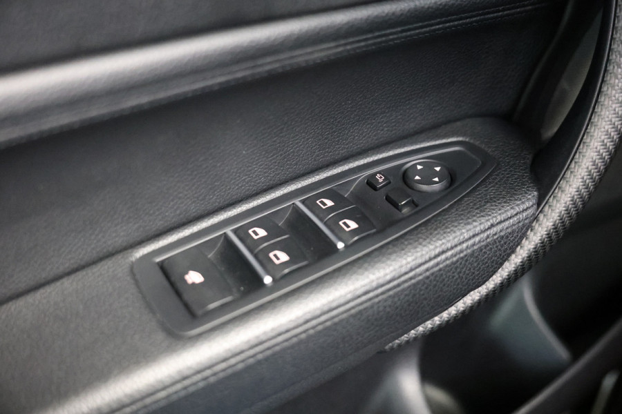 BMW 2 Serie Cabrio M240i H&K NAVI PDC LEDER REMUS '18 BMW 2 Serie Cabrio M240i H&K NAVI PDC LEDER REMUS '18