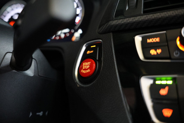 BMW 2 Serie Cabrio M240i H&K NAVI PDC LEDER REMUS '18 BMW 2 Serie Cabrio M240i H&K NAVI PDC LEDER REMUS '18