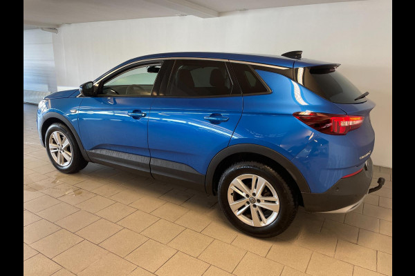 Opel Grandland X 1.2 Turbo Business Executive AIRCO CLIMA NAVI CRUISE BLUETOOTH APPLE CARPLAY CAMERA ELEK KLEP TREKHAAK NIEUWSTAAT Opel Grandland X 1.2 Turbo Business Executive AIRCO CLIMA NAVI CRUISE BLUETOOTH APPLE CARPLAY CAMERA ELEK KLEP TREKHAAK NIEUWSTAAT