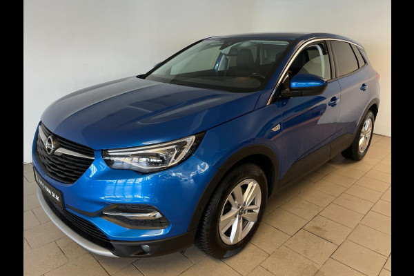 Opel Grandland X 1.2 Turbo Business Executive AIRCO CLIMA NAVI CRUISE BLUETOOTH APPLE CARPLAY CAMERA ELEK KLEP TREKHAAK NIEUWSTAAT Opel Grandland X 1.2 Turbo Business Executive AIRCO CLIMA NAVI CRUISE BLUETOOTH APPLE CARPLAY CAMERA ELEK KLEP TREKHAAK NIEUWSTAAT