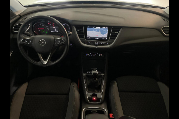 Opel Grandland X 1.2 Turbo Business Executive AIRCO CLIMA NAVI CRUISE BLUETOOTH APPLE CARPLAY CAMERA ELEK KLEP TREKHAAK NIEUWSTAAT Opel Grandland X 1.2 Turbo Business Executive AIRCO CLIMA NAVI CRUISE BLUETOOTH APPLE CARPLAY CAMERA ELEK KLEP TREKHAAK NIEUWSTAAT